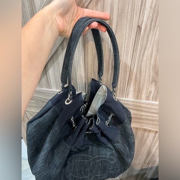 Authentic RARE Chanel Coco denim cabas XL - Picture 5 of 10